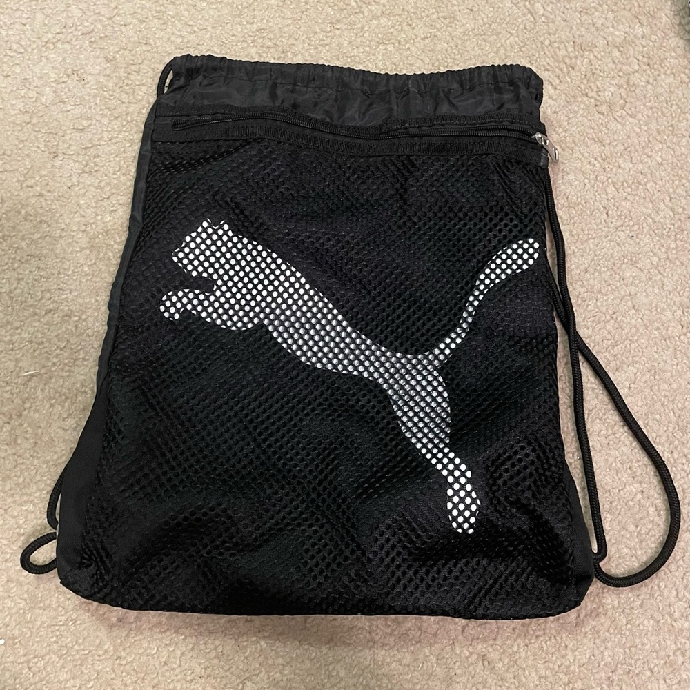 PUMA sling bag